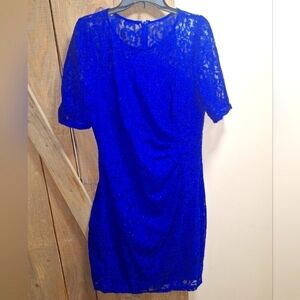 A Decode Royal blue short sleeve ditted midi dress in a size 14. EUC.